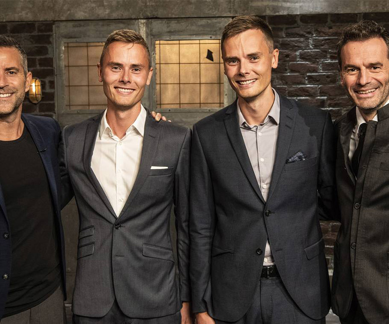 DitUr.dk webshop af tvillingebrødrene Mikkel og Kasper Dissing i løvens hule sammen med Jacob Risgaard og Jesper Buch