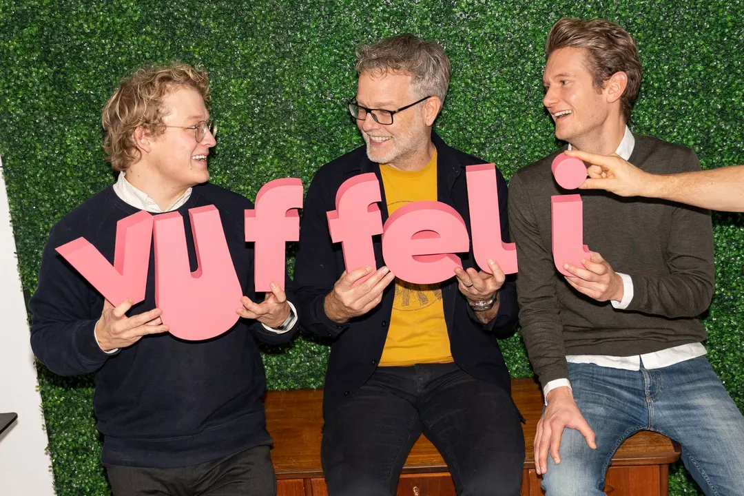 Vuffeli iværkstætterne Christian Yding & Mads Gleitze sammen med investor Jan Lehrmann