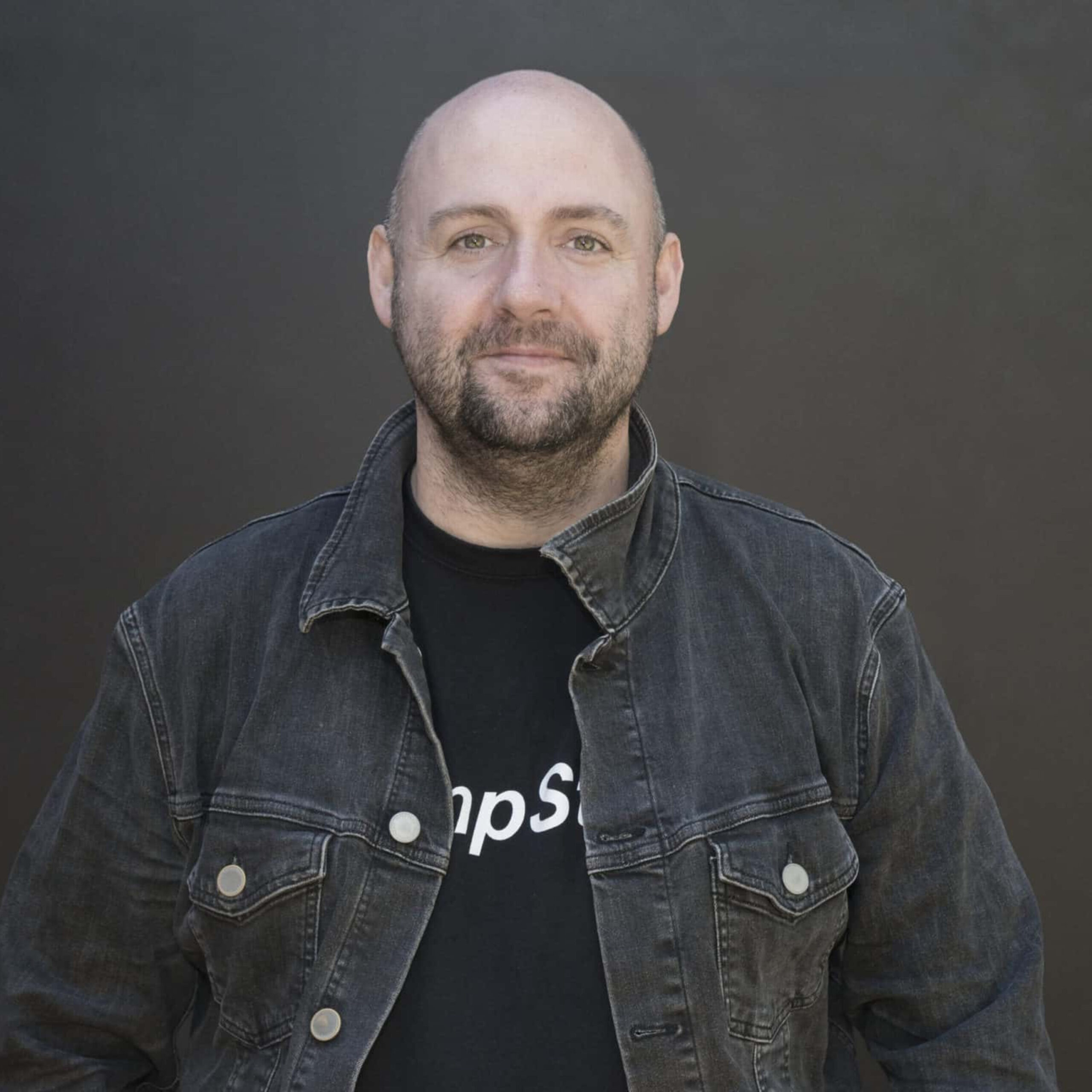 Jumpstory – Jonathan Løw fortæller sin iværksætterhistorie