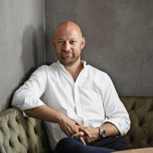 Practio Mads Mikkelsen