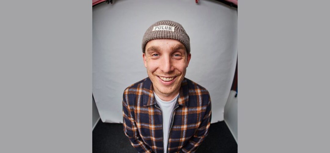 Rahbek Media – “Jeg har i en eller anden grad altid været familiens sorte får”