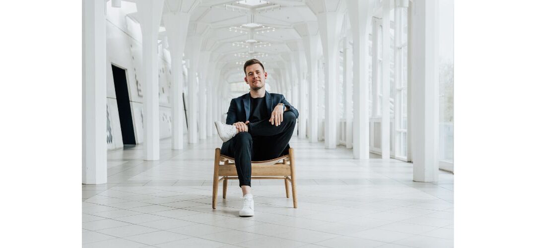 Sentury – “Jeg var en hammer der blev brugt til at skrue med”