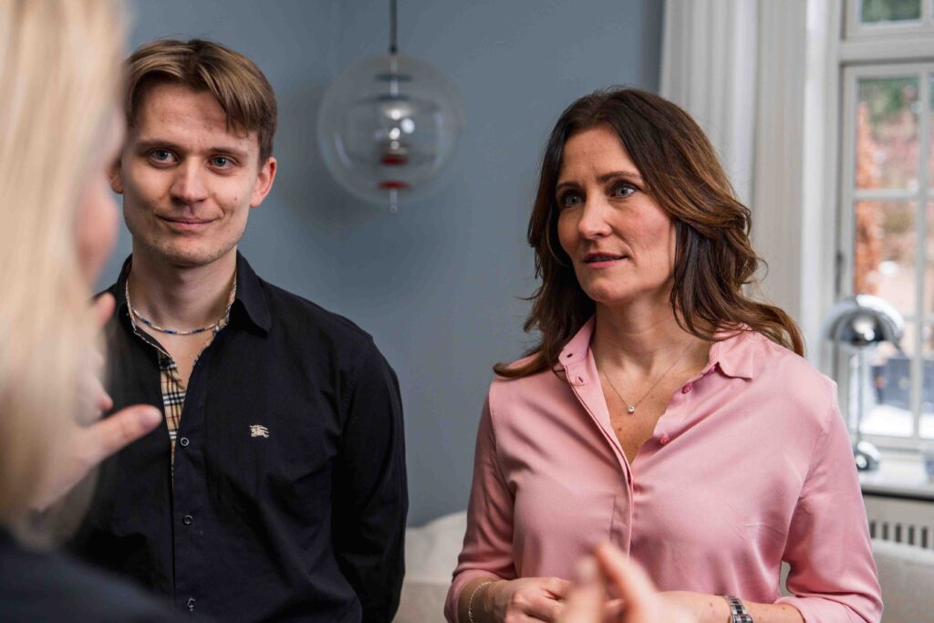 Psykoterapeuterne Philip og Betina Buono med Louise Herping Ellegaard (4) (1)